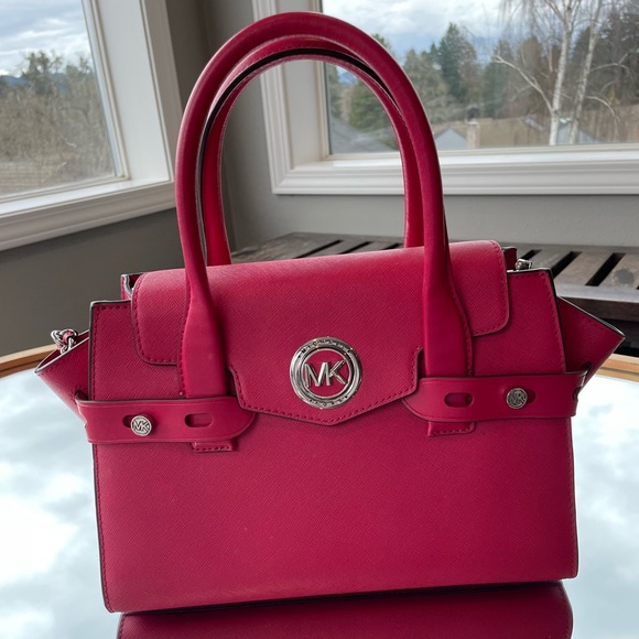 Michael Kors Handbags - Michael Korse purse